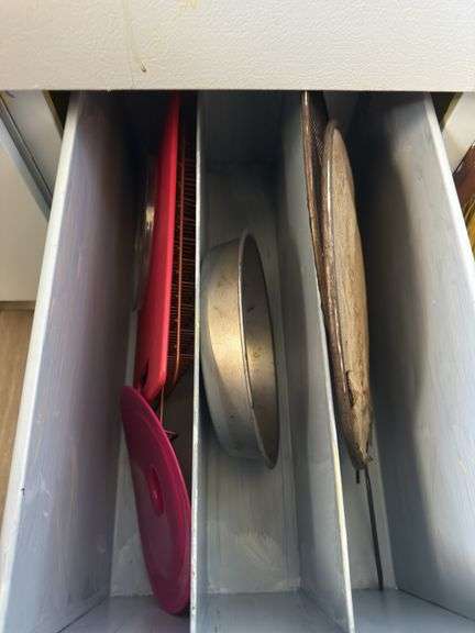 CONTENTS OF CUPBOARD PANS AND RAGS