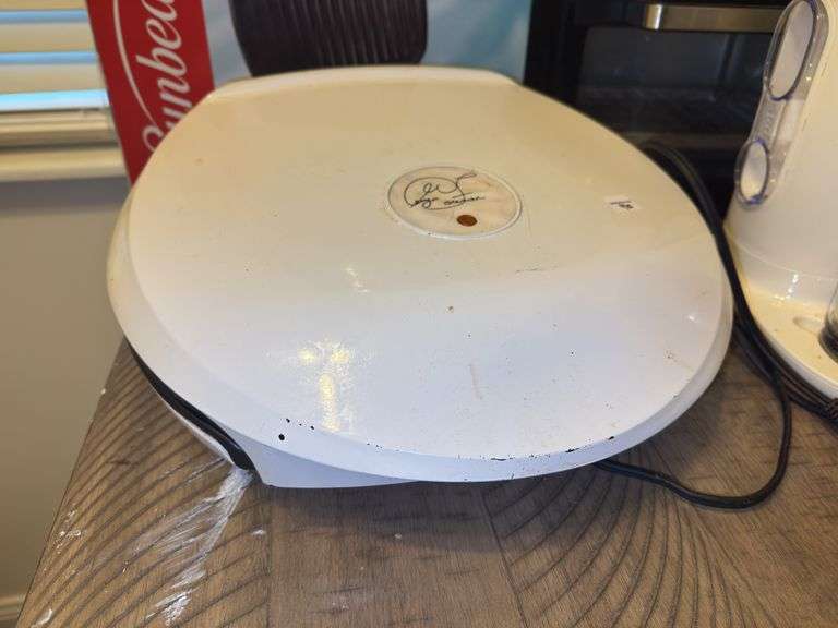 Massive Kitchenware Lot (See Details)