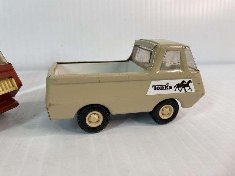 1970s Tonka Mini Horse Trailer & Truck