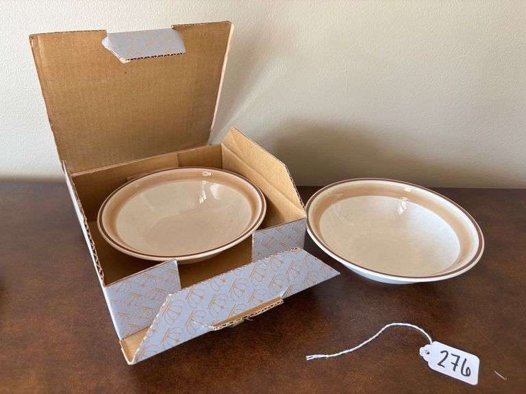 Crowning Fashion Fine Dinnerware - 2 Cereal/Soup Bowls