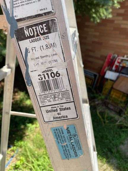 ALUMINUM 6' STEP LADDER