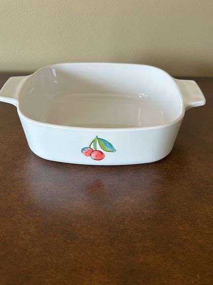 CorningWare Fruit Basket Casserole Dish with Lid