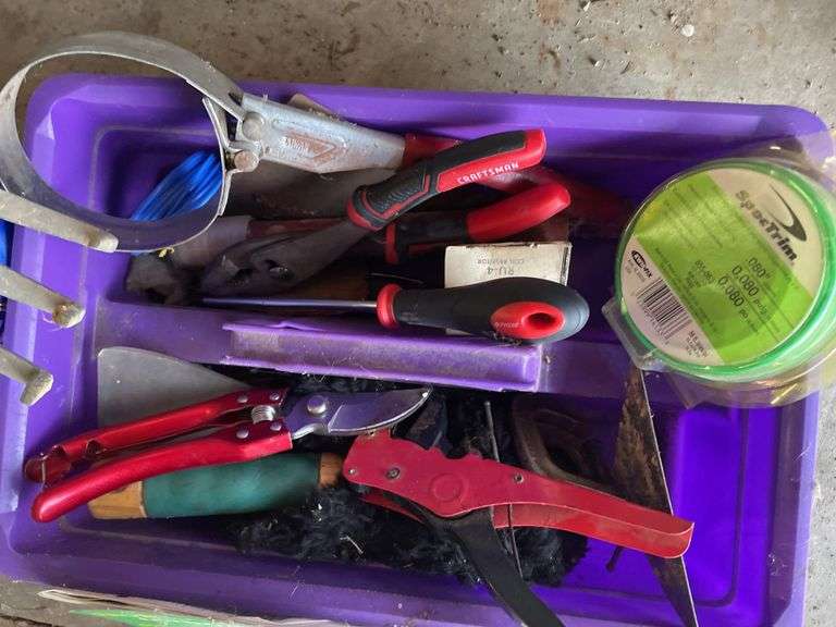 BASKET WITH FILTER WRENCH, PLIERS, WEED EATER STRING, GARDEN HANDTOOLS