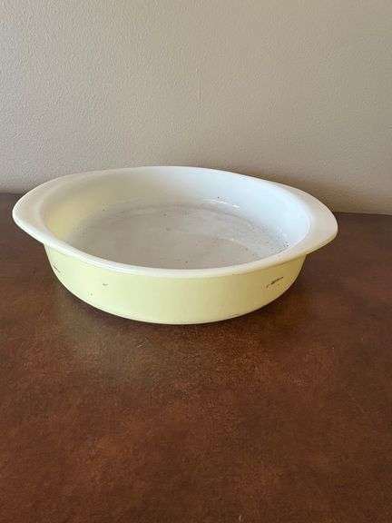 Yellow Pyrex Baking Dish