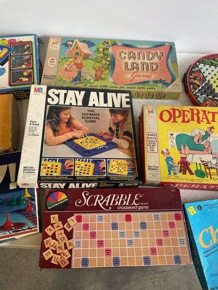 Tote of vintage board games - see images