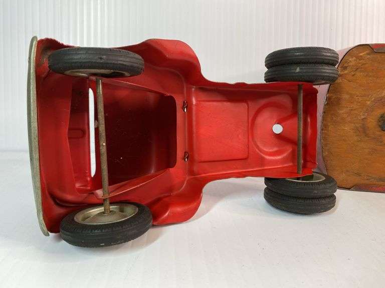 1950s Tonka Livestock Tractor Trailer