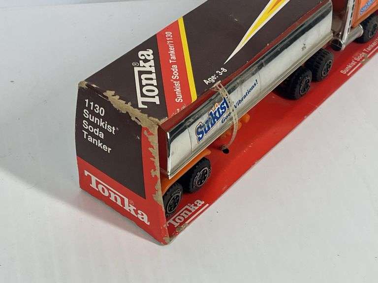 1982 Sunkist Soda Tanker #1130