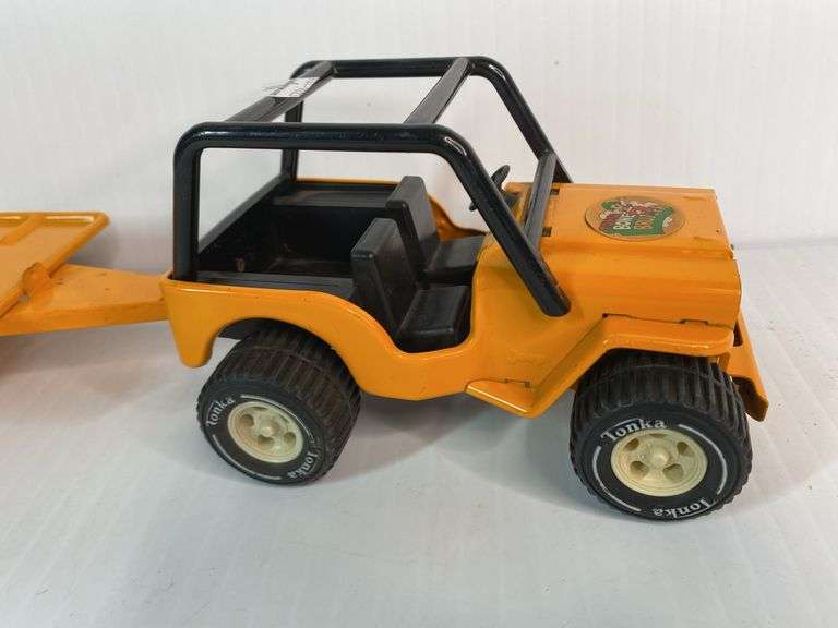 Tonka Bone Bruzzer Jeep & Trailer
