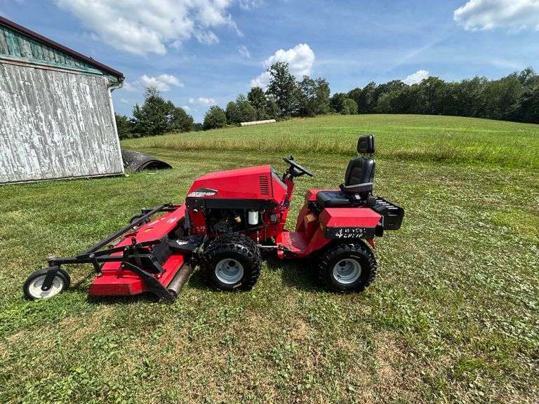 Steiner 430 Max Tractor, Kohler Engine, Lights , Rear Weights , Mower Deck , Blade , Front Bucket