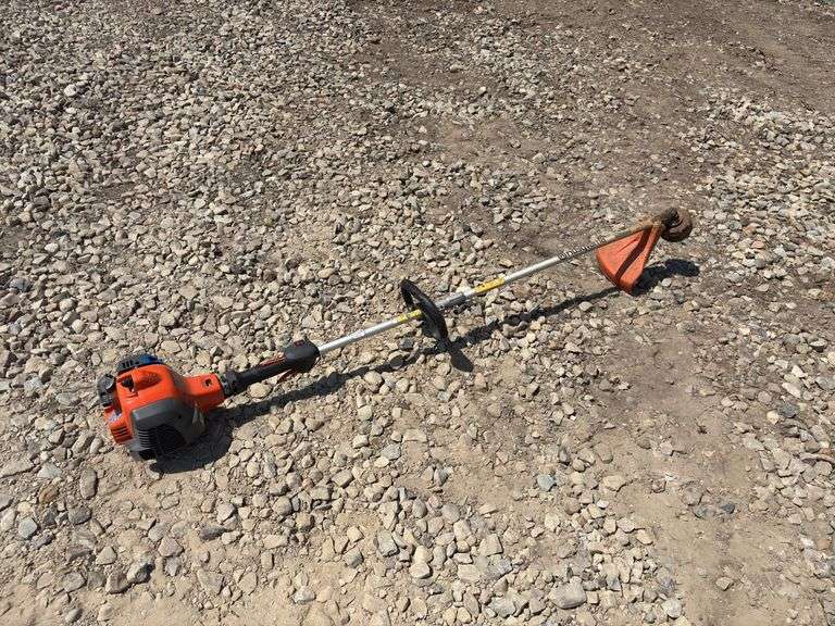 Husqvarna 330LK weedeater & trimmer