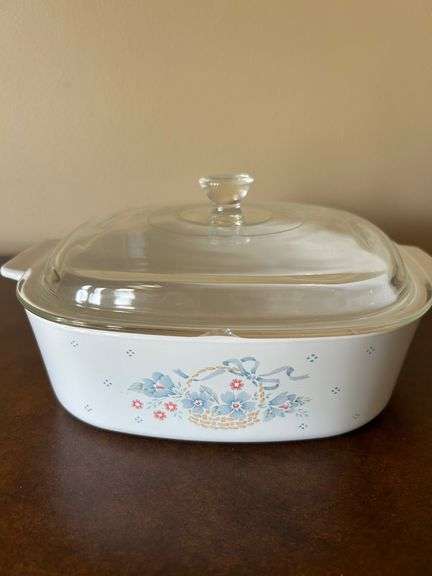 CorningWare Country Cornflower A-2-B Casserole Dish with Lid