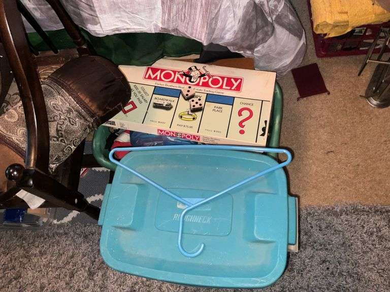 WOODEN BENCH AND ASSORTED GAMES