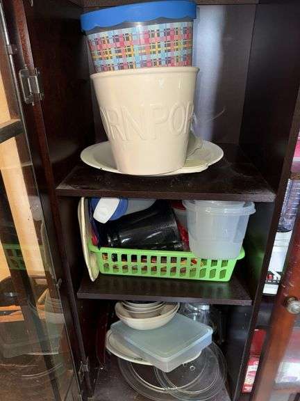 WOODEN CABINET AND CONTENTS INCL. POTS AND PANS, GLASS AND COOKWARE