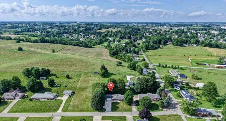 Brick Ranch Home in Sugarcreek