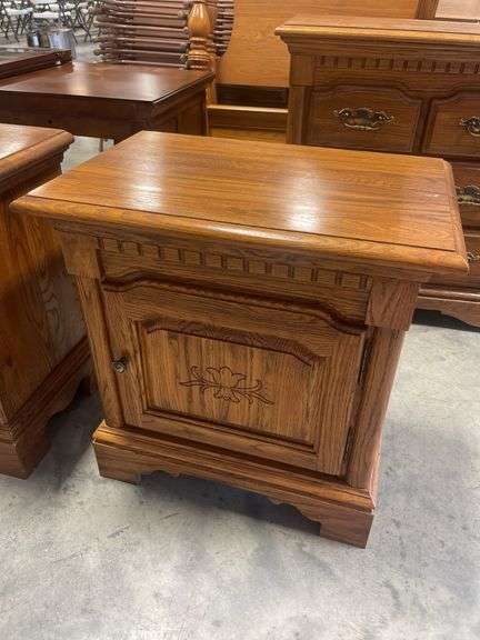 (2) matching wooden night stands