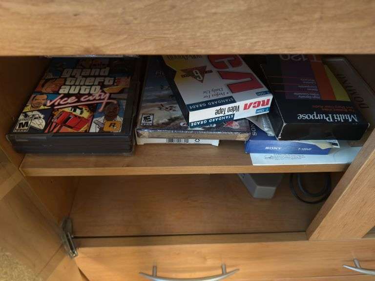 ENTERTAINMENT CENTER W/TV, MOVIES, AND FOLDING TV TRAY
