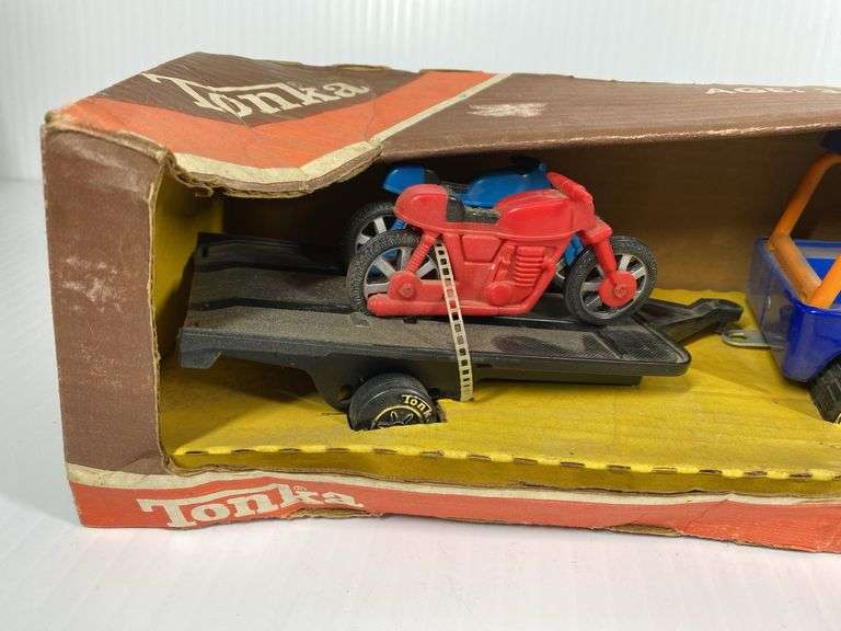 1981 Tonka Buggy with Trailer and Bikes
