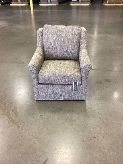 UNIVERSAL Swivel Chair