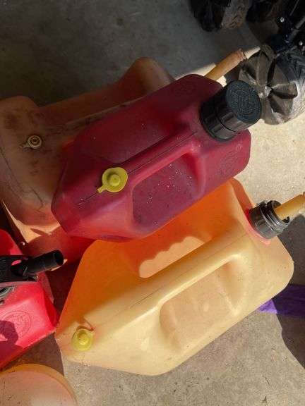 GASOLINE JUGS/CANS AND SPRAYER