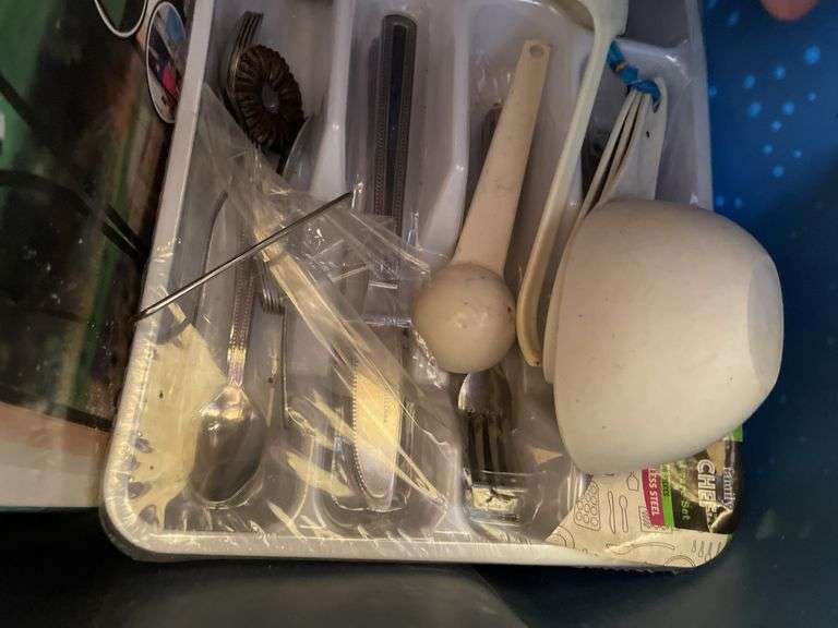 TOTE OF MISC. ITEMS