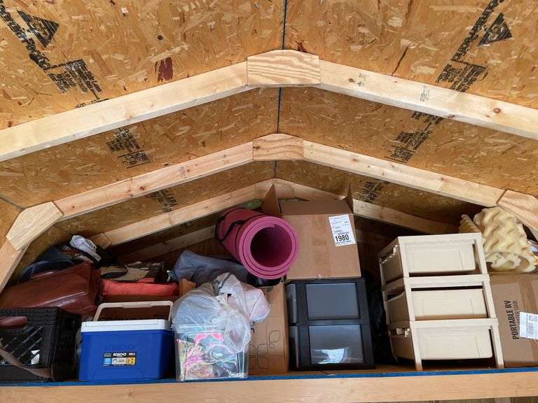 ALL CONTENTS IN LOFT INCLUDING RV WATER TANK, FOAM PADS, YOGA PAD, LUNCH BOX