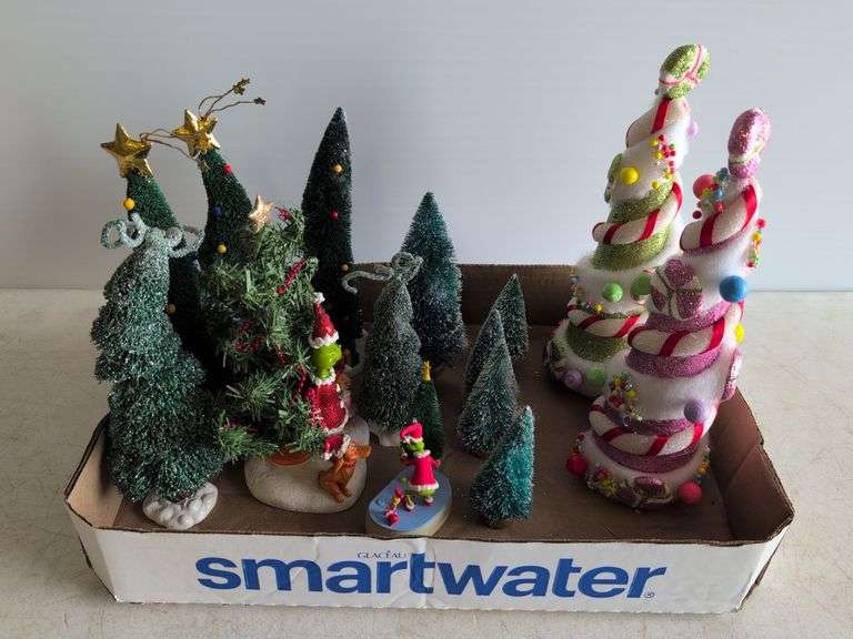 Decorative mini Christmas trees