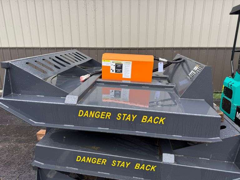 2025 Wolverine Skid Loader Quick tach 72 In. Mower