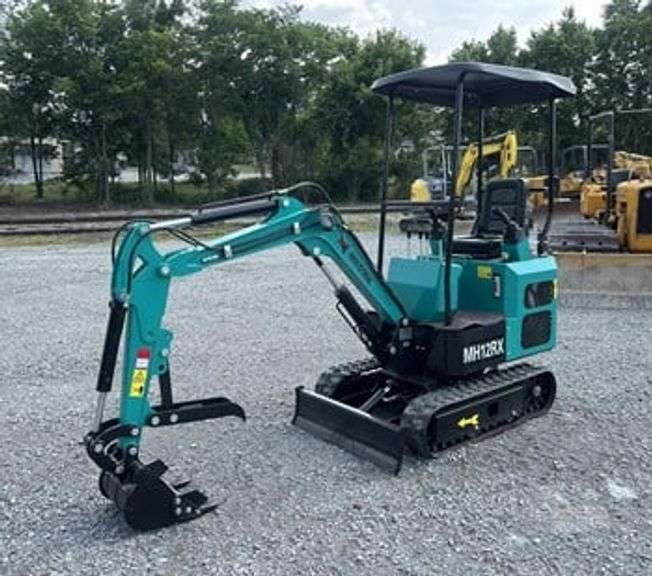 AGT Industrial MH12RX Mini Excavator
