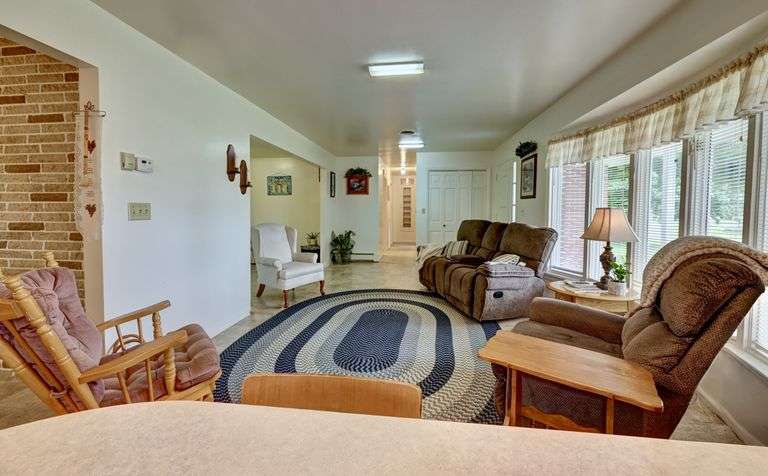 Brick Ranch Home in Sugarcreek
