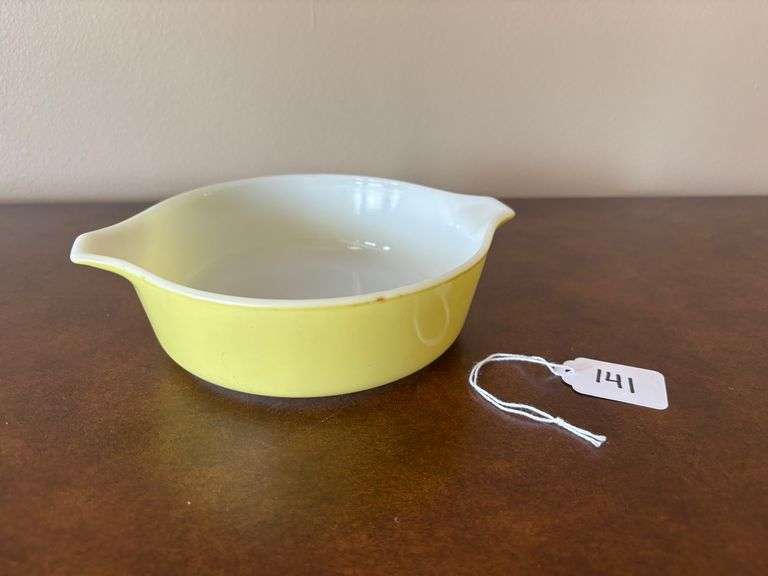 Pyrex #471 Yellow Casserole Dish