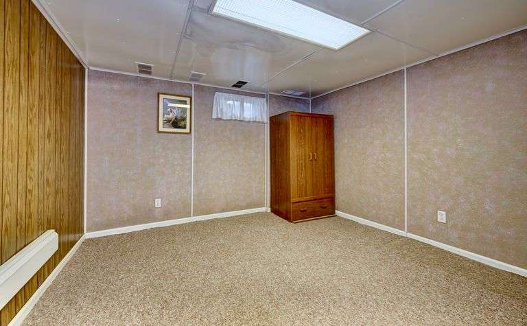 Brick Ranch Home in Sugarcreek