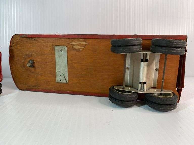 1950s Tonka Livestock Tractor Trailer