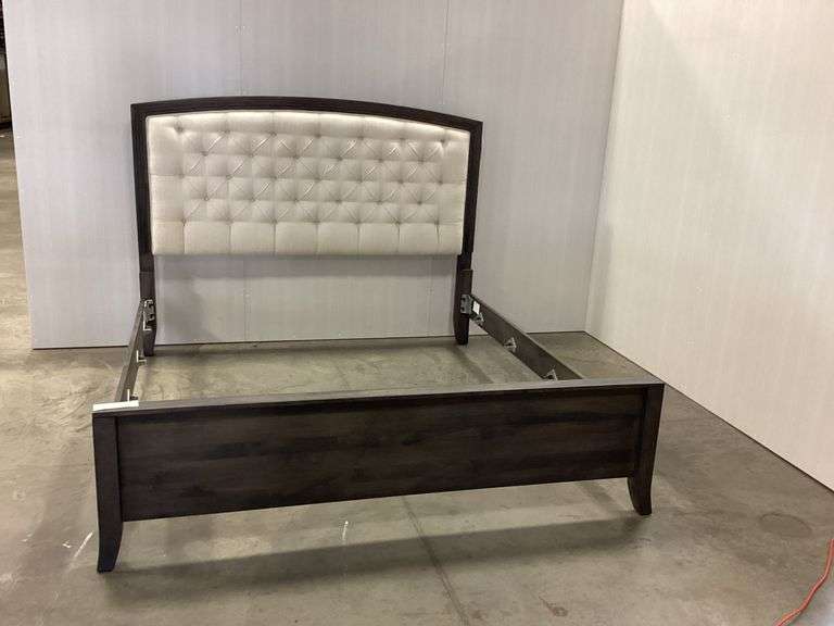 URBAN Ashville King Bed