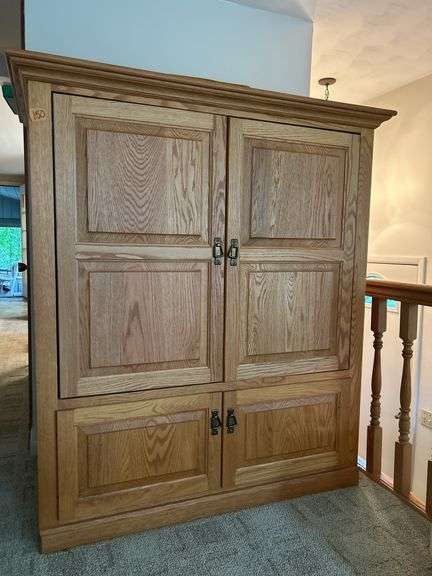 OAK ENTERTAINMENT CENTER (not contents)