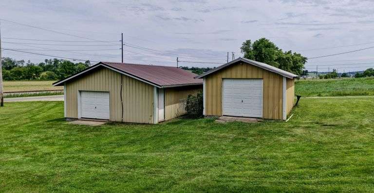 Absolute Home & Outbuildings on 3.75 Acres