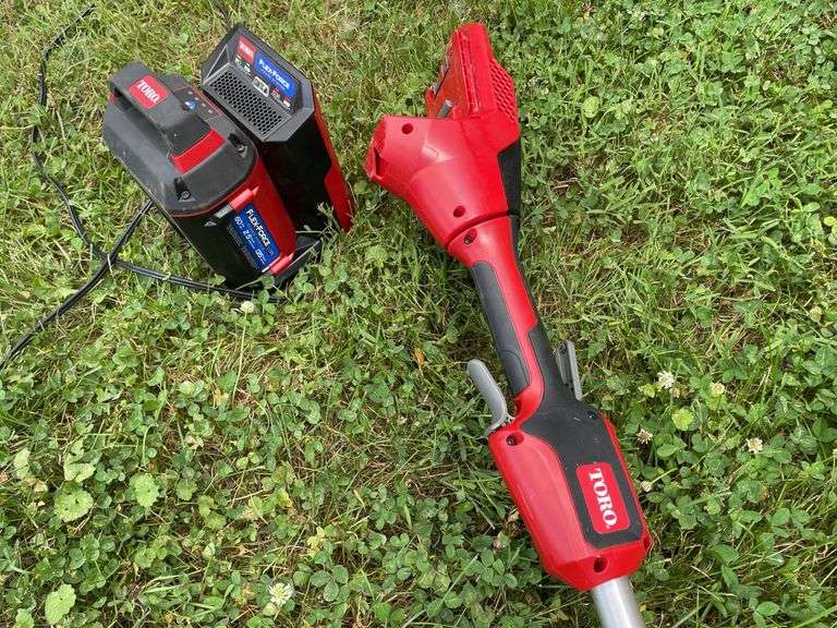 TORO BATTERY OPERATED WEED EATER