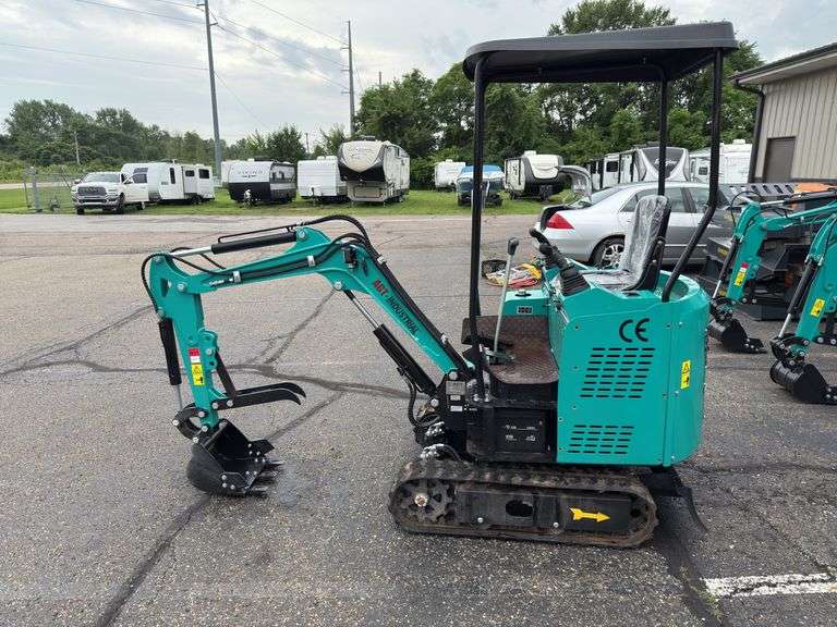 2025 AGT Industrial H15R Mini Excavator