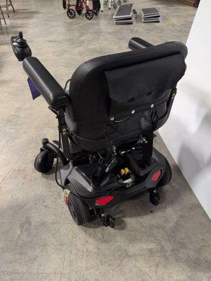 Pride Mobility electric Go-Chair - like new, works well