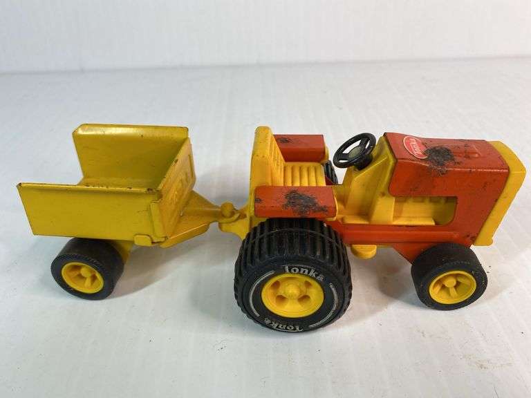 1970s Tonka Lawn Tractor & Trailer