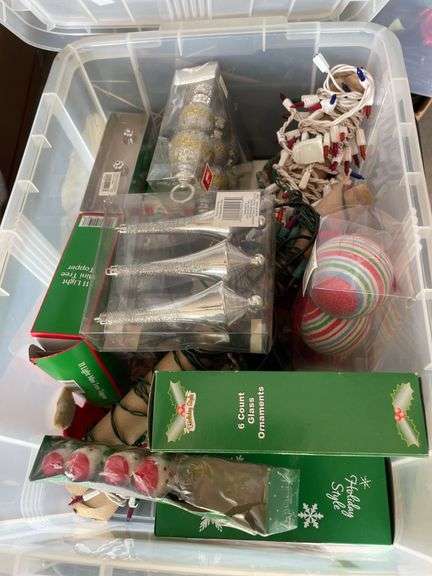LARGE ASSORTMENT OF CHRISTMAS SUPPLIES