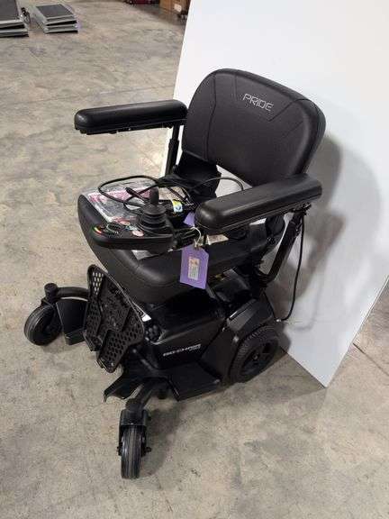 Pride Mobility electric Go-Chair - like new, works well