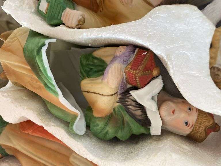 CHRISTMAS NATIVITY DECOR