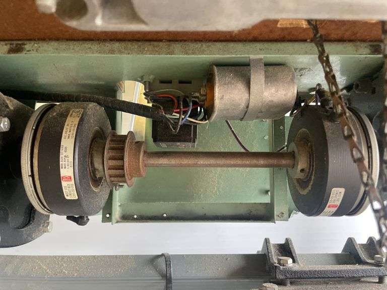 Wilcox and Gibbs surger industrial sewing machine with foot pedals