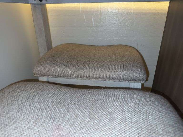 Rustic Style Kitchen Table and Stools