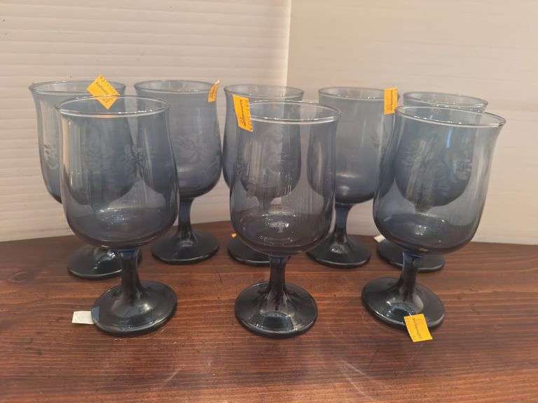 (8) Pfaltzgraff Yorktowne Blue Etched Goblets