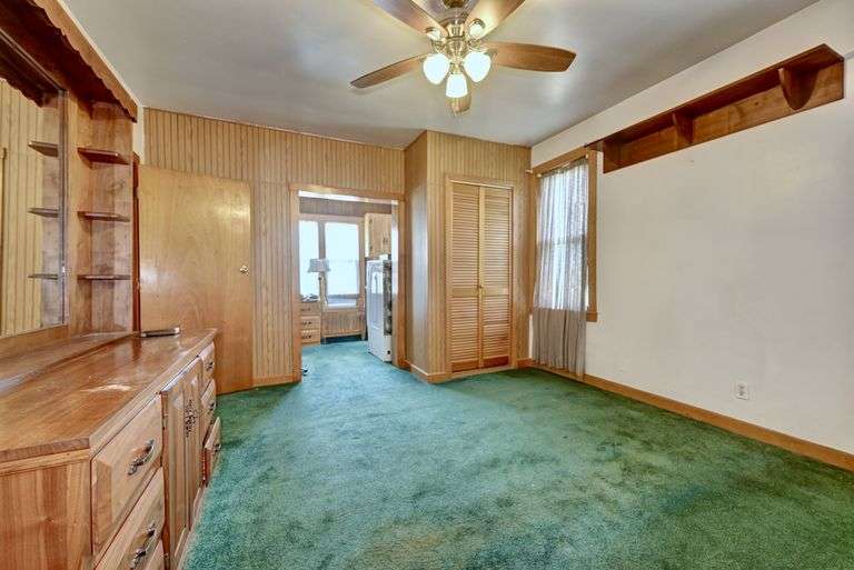 Absolute Home & Outbuildings on 3.75 Acres
