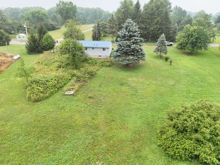 3 Bedroom Investment Home on 1.2 Acres