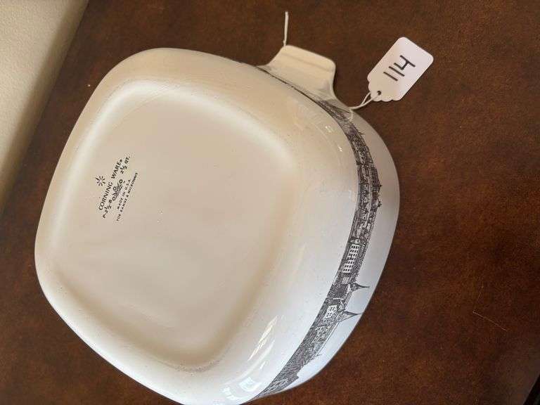 CorningWare Renaissance P-84-B Casserole Dish with Lid
