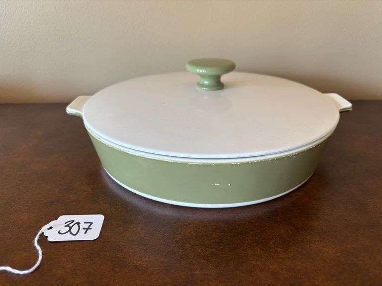 CorningWare Avocado Green Casserole Dish with White Lid