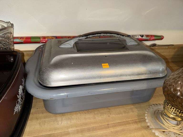 CROCKPOTS, ROASTER, BOWLS, LAMP AND TORCH